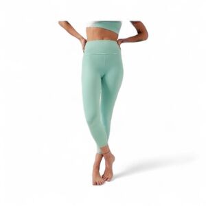 Mint Green Athleta Salutation Stash 7/8 Tight Size XS NWT MSRP $109